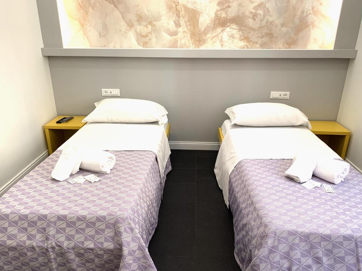 Legends Hostel Roma Ngoại thất bức ảnh