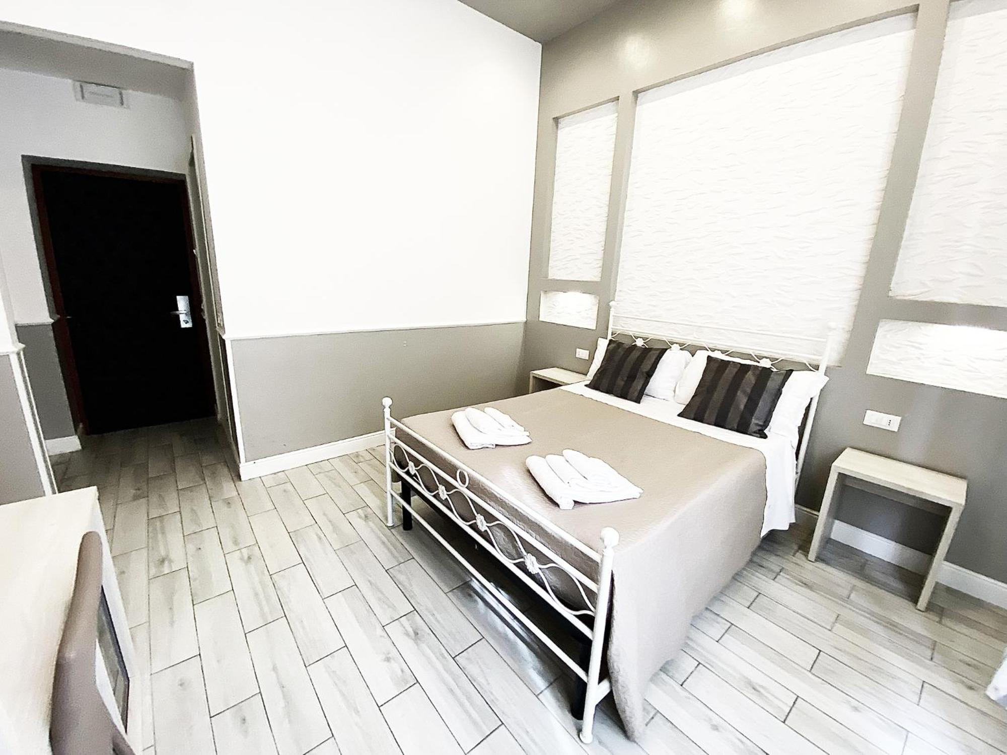 Legends Hostel Roma Ngoại thất bức ảnh