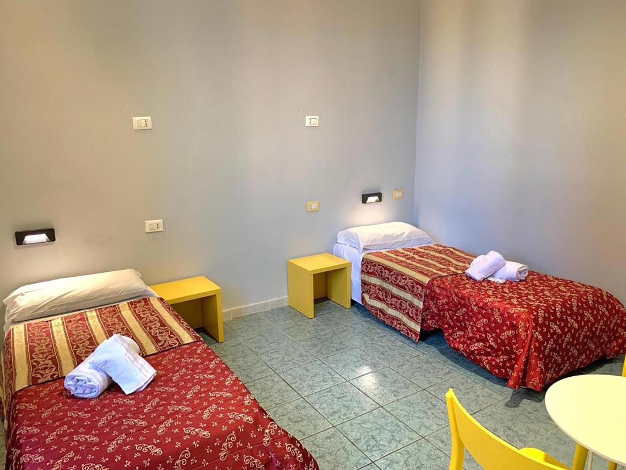 Legends Hostel Roma Ngoại thất bức ảnh