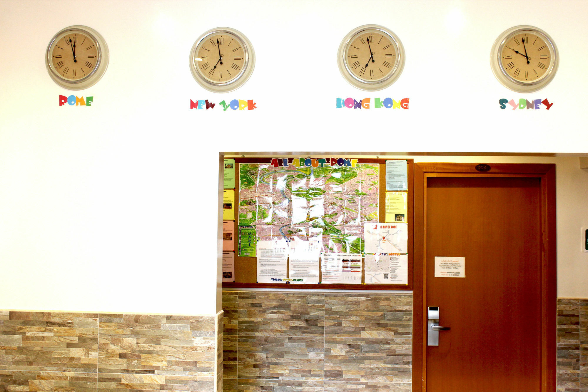 Legends Hostel Roma Ngoại thất bức ảnh